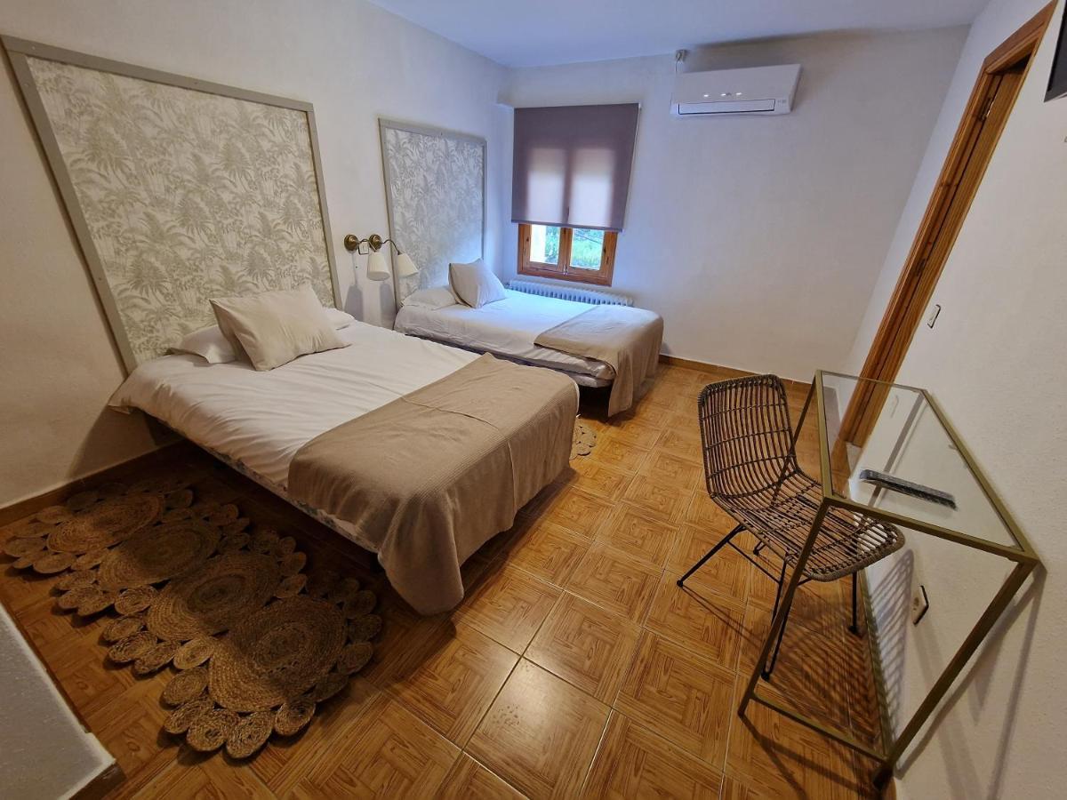 Hostal La Colonial Madrigal de la Vera Ngoại thất bức ảnh