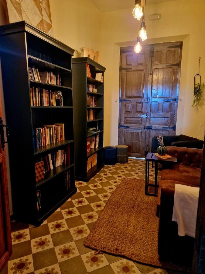 Hostal La Colonial Madrigal de la Vera Ngoại thất bức ảnh