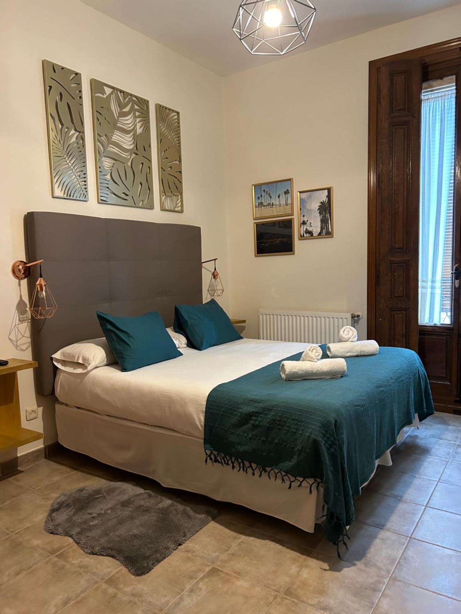 Hostal La Colonial Madrigal de la Vera Ngoại thất bức ảnh