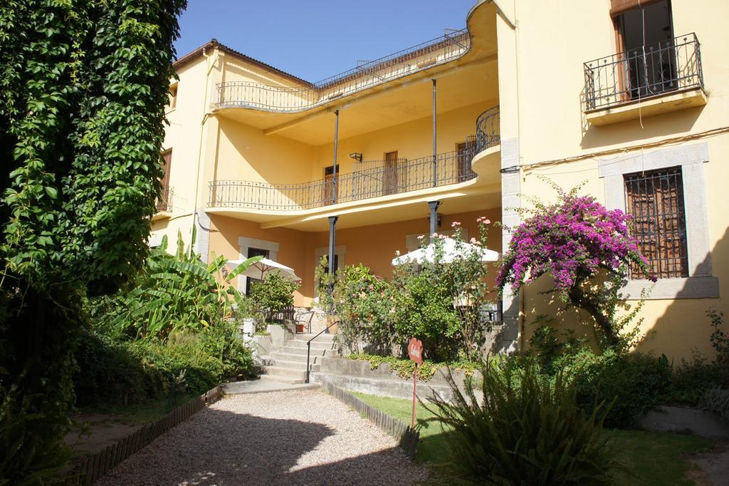 Hostal La Colonial Madrigal de la Vera Ngoại thất bức ảnh